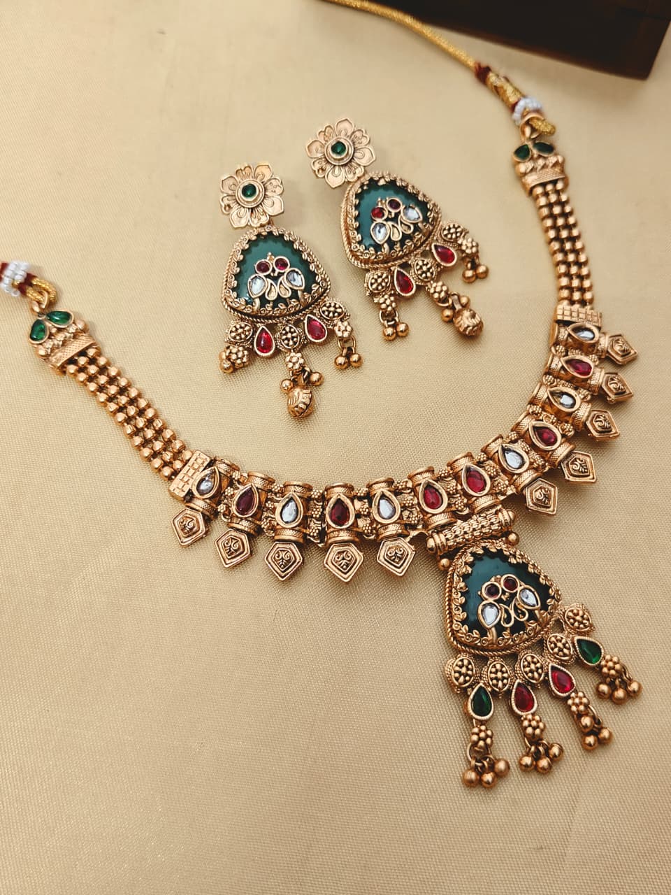 Beautiful Premium Quality Gold Plated Heritage Matt Chokker With Beautiful Earrings….